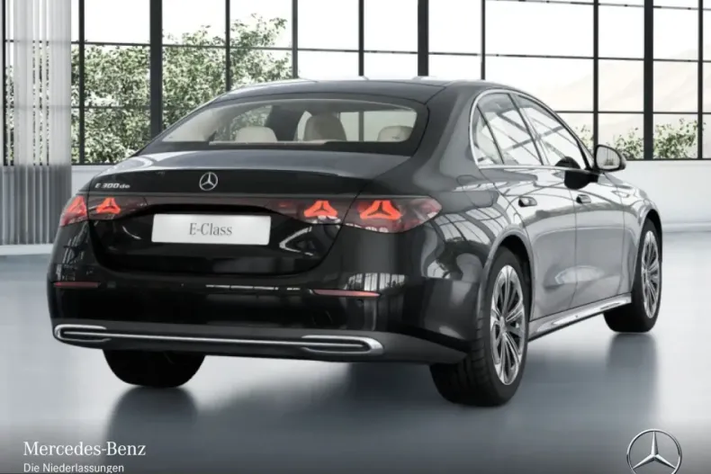 Mercedes-Benz E 300 (Clasa E) din 2025 cu 11.809 km - oferta MER203239 - foto 3