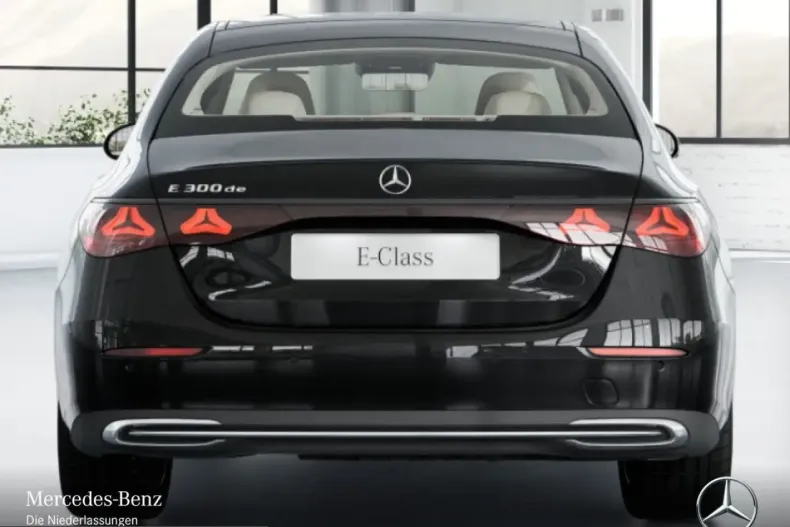 Mercedes-Benz E 300 (Clasa E) din 2025 cu 11.809 km - oferta MER203239 - foto 6