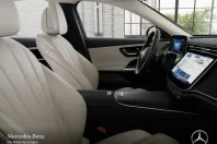 Mercedes-Benz E 300 (Clasa E) din 2025 cu 11.809 km - oferta MER203239 - foto 9