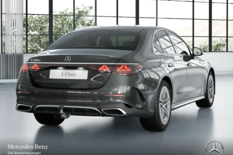 Mercedes-Benz E 300 (Clasa E) din 2024 cu 14.594 km - oferta MER203241 - foto 3