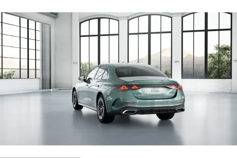 Mercedes-Benz E 300 (Clasa E) din 2025 cu 17.946 km - oferta MER203243 - foto 5