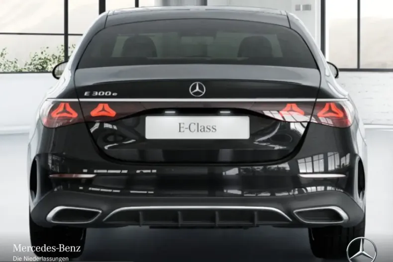 Mercedes-Benz E 300 (Clasa E) din 2024 cu 5.365 km - oferta MER203246 - foto 6