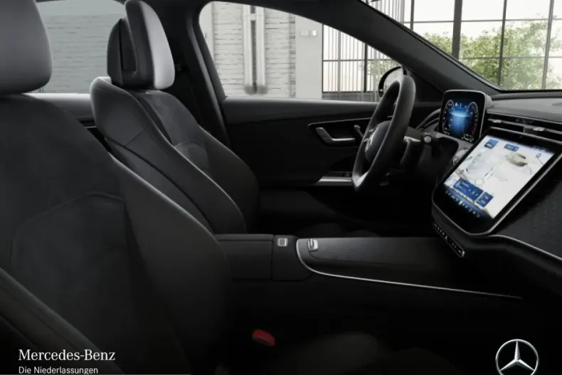 Mercedes-Benz E 300 (Clasa E) din 2024 cu 5.365 km - oferta MER203246 - foto 9