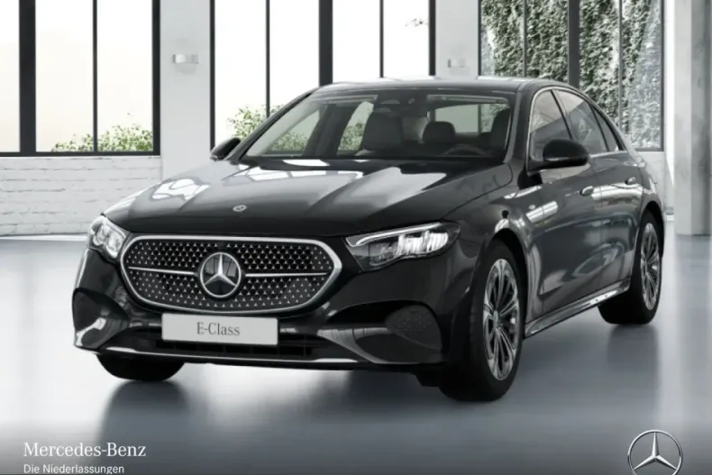 Mercedes-Benz E 300 (Clasa E) din 2025 cu 17.139 km - oferta MER203247 - foto 1