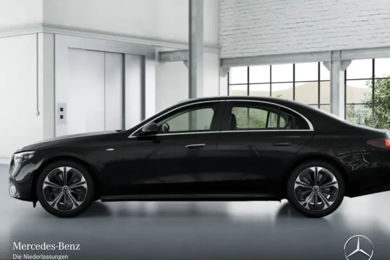 Mercedes-Benz E 300 (Clasa E) din 2025 cu 17.139 km - oferta MER203247 - foto 4