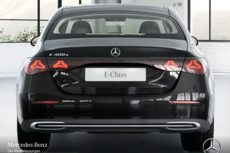 Mercedes-Benz E 300 (Clasa E) din 2025 cu 17.139 km - oferta MER203247 - foto 6