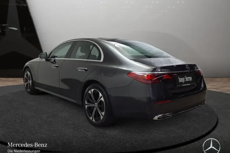 Mercedes-Benz E 300 (Clasa E) din 2024 cu 1.326 km - oferta MER203248 - foto 7