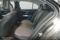 Mercedes-Benz E 300 (Clasa E) din 2024 cu 1.326 km - oferta MER203248 - foto 9