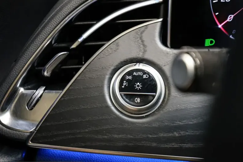 Mercedes-Benz E 300 (Clasa E) din 2024 cu 7.470 km - oferta MER203249 - foto 22