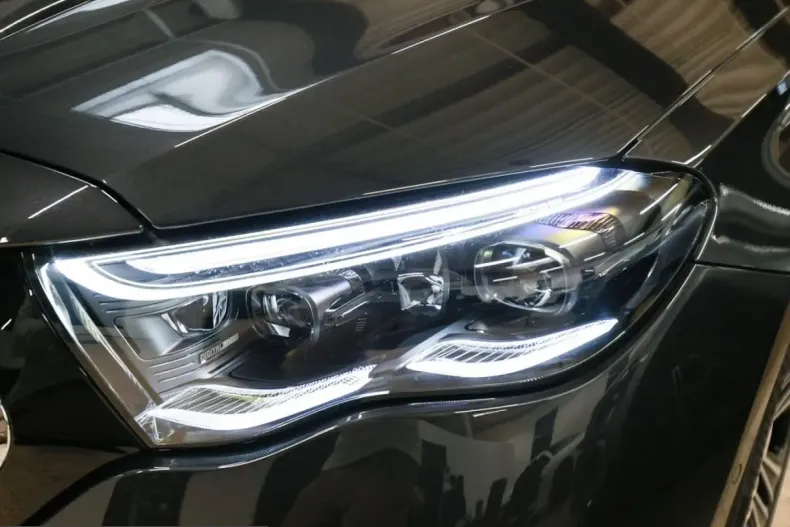 Mercedes-Benz E 300 (Clasa E) din 2024 cu 7.470 km - oferta MER203249 - foto 25