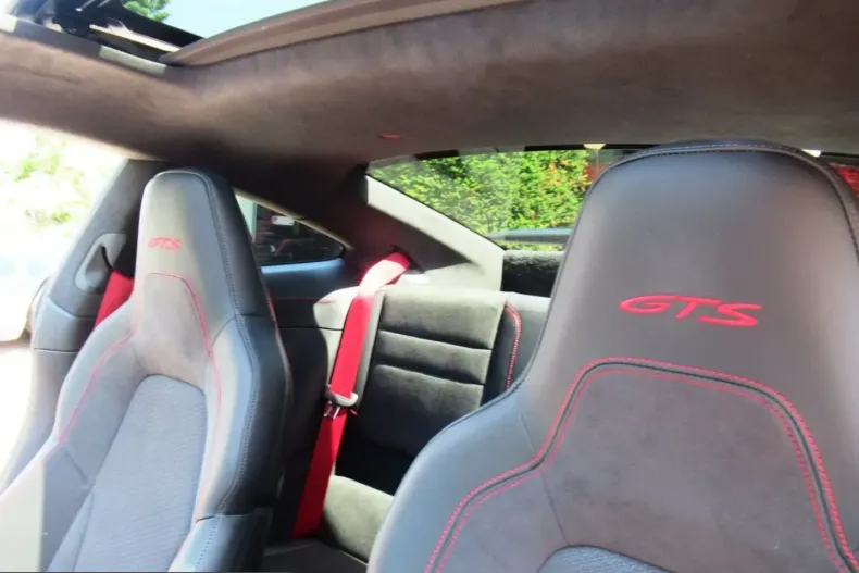 Porsche 992 din 2025 cu 12.048 km - oferta POR203250 - foto 10