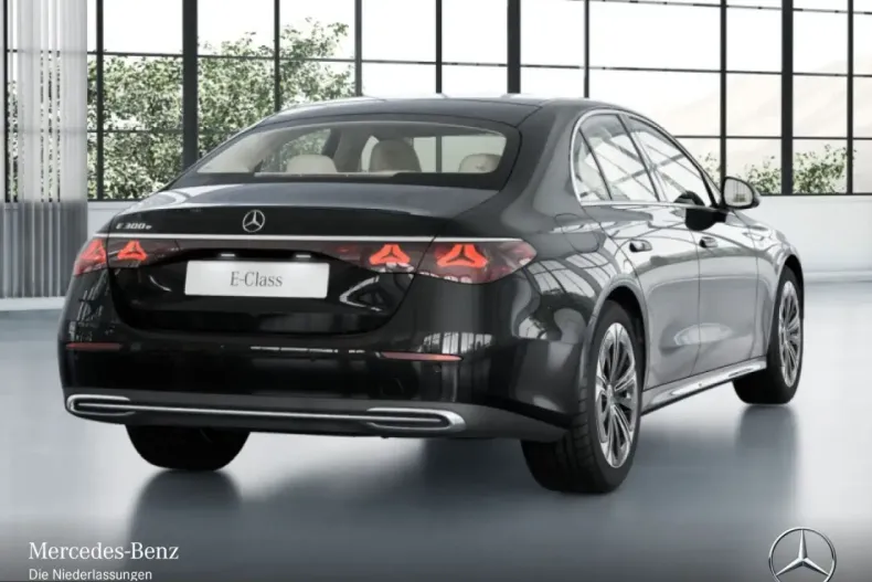 Mercedes-Benz E 300 (Clasa E) din 2025 cu 6.900 km - oferta MER203253 - foto 3