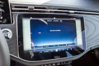 Mercedes-Benz E 300 (Clasa E) din 2025 cu 8.126 km - oferta MER203254 - foto 9