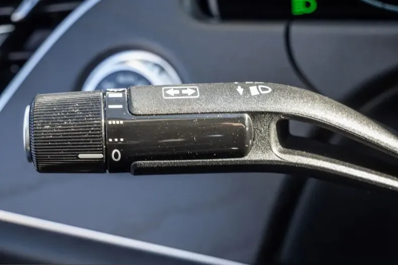 Mercedes-Benz E 300 (Clasa E) din 2025 cu 8.126 km - oferta MER203254 - foto 15