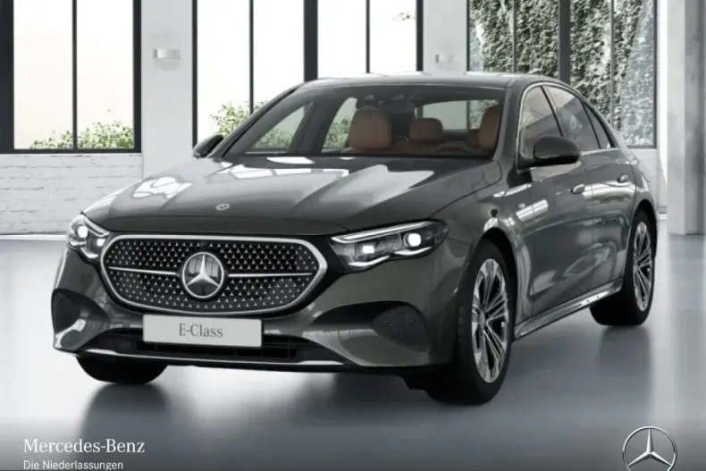 Mercedes-Benz E 300 (Clasa E) din 2025 cu 21.561 km - oferta MER203256 - foto 1