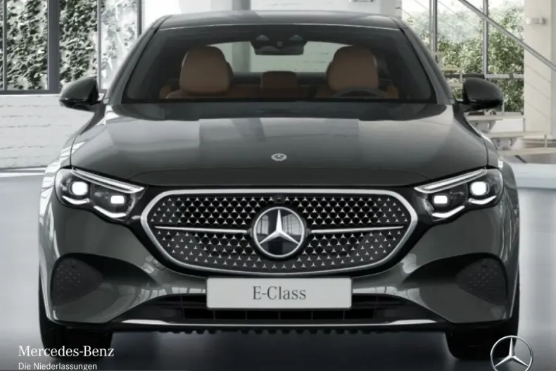 Mercedes-Benz E 300 (Clasa E) din 2025 cu 21.561 km - oferta MER203256 - foto 5