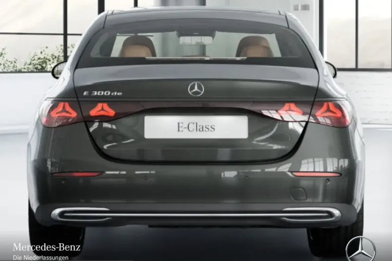 Mercedes-Benz E 300 (Clasa E) din 2025 cu 21.561 km - oferta MER203256 - foto 6