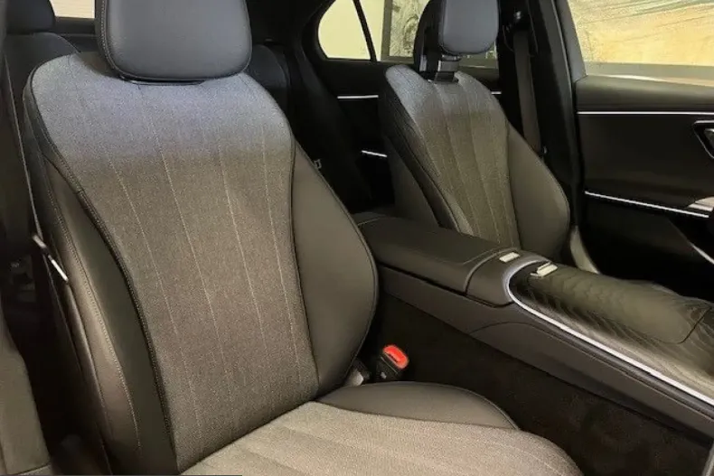 Mercedes-Benz E 300 (Clasa E) din 2025 cu 20.000 km - oferta MER203257 - foto 9