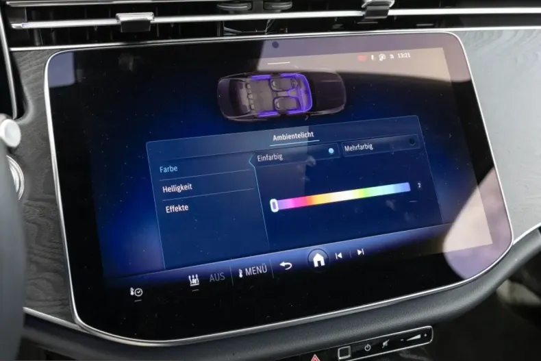 Mercedes-Benz E 300 (Clasa E) din 2025 cu 15.471 km - oferta MER203258 - foto 13