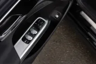 Mercedes-Benz E 300 (Clasa E) din 2025 cu 15.471 km - oferta MER203258 - foto 18