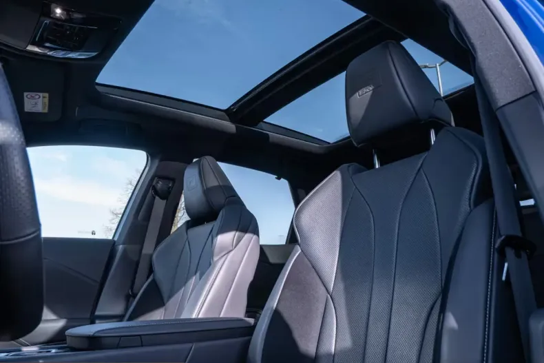 Lexus RX 500 din 2023 cu 31.445 km - oferta LEX203260 - foto 11