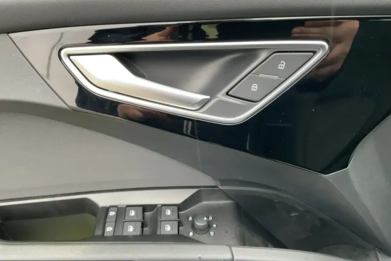 Audi Q4 e-tron din 2024 cu 56.008 km - oferta AUD203266 - foto 15