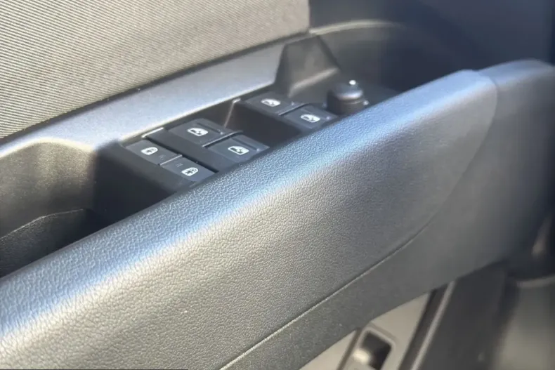 Audi Q4 e-tron din 2024 cu 34.400 km - oferta AUD203267 - foto 9