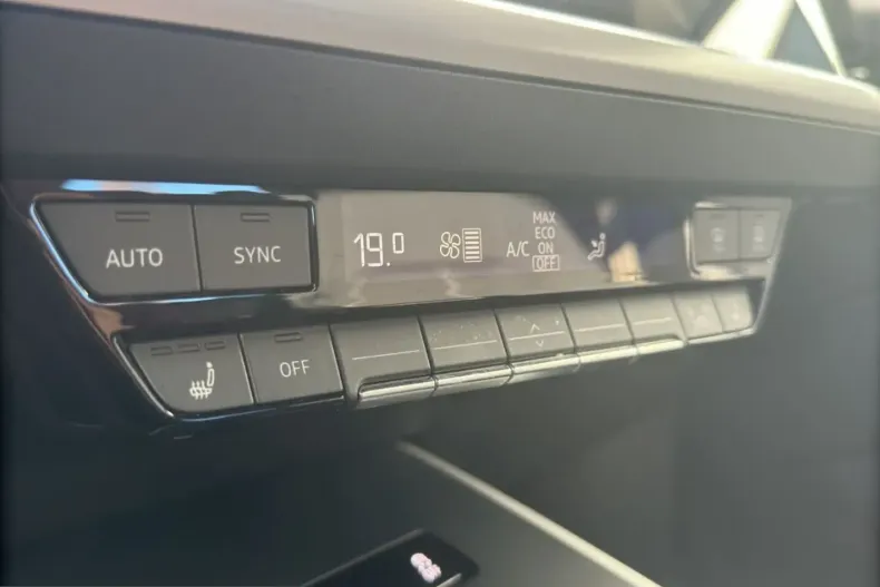 Audi Q4 e-tron din 2024 cu 34.400 km - oferta AUD203267 - foto 10