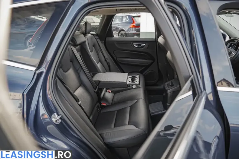 Volvo XC60 din 2022 cu 114.100 km - oferta VOL203286 - foto 16