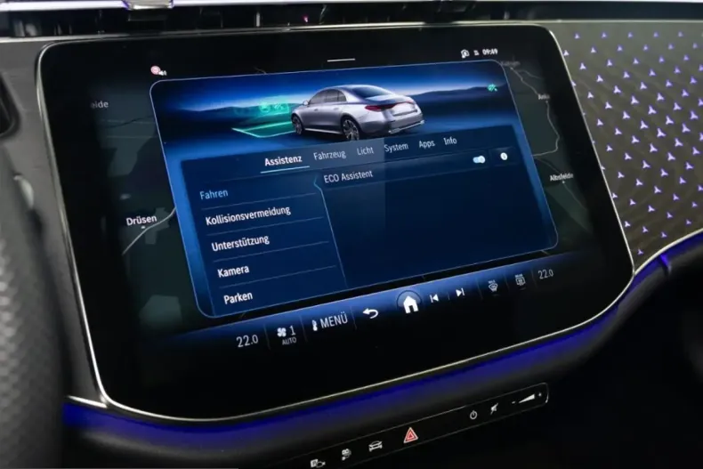 Mercedes-Benz E 300 (Clasa E) din 2024 cu 8.229 km - oferta MER203289 - foto 11