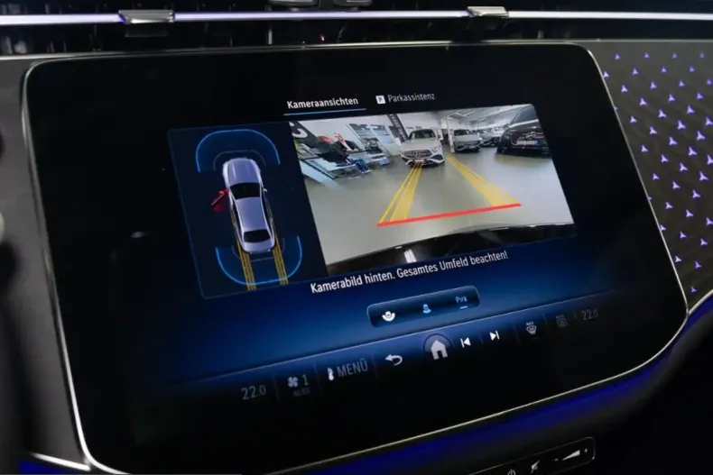 Mercedes-Benz E 300 (Clasa E) din 2024 cu 8.229 km - oferta MER203289 - foto 13