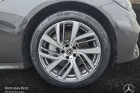 Mercedes-Benz E 300 (Clasa E) din 2024 cu 13.392 km - oferta MER203292 - foto 4