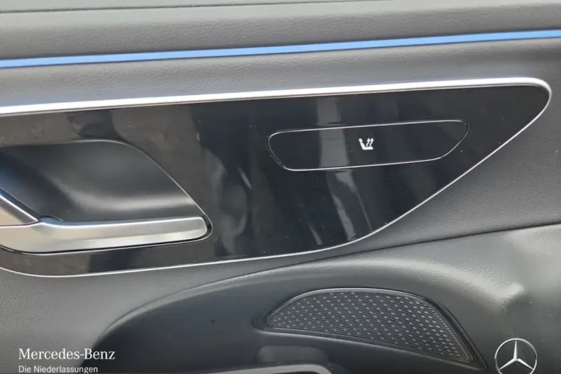 Mercedes-Benz E 300 (Clasa E) din 2024 cu 13.392 km - oferta MER203292 - foto 14