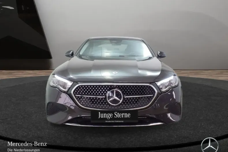 Mercedes-Benz E 300 (Clasa E) din 2024 cu 11.235 km - oferta MER203293 - foto 2