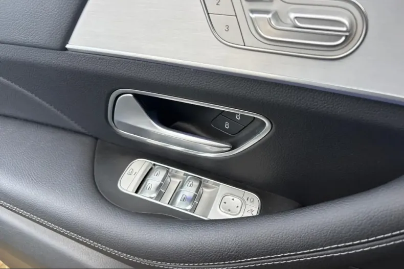 Mercedes-Benz GLE 350 (Clasa GLE) din 2025 cu 23.055 km - oferta MER203300 - foto 13