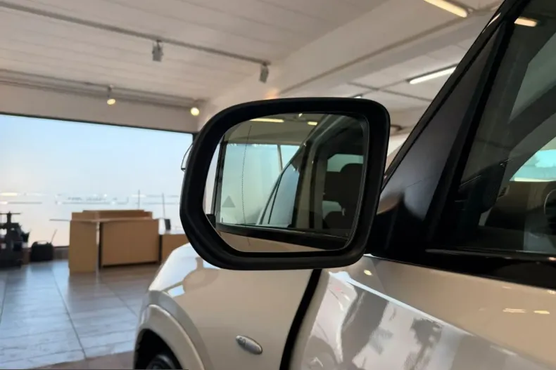 Mercedes-Benz GLE 400 (Clasa GLE) din 2025 cu 12.070 km - oferta MER203304 - foto 7