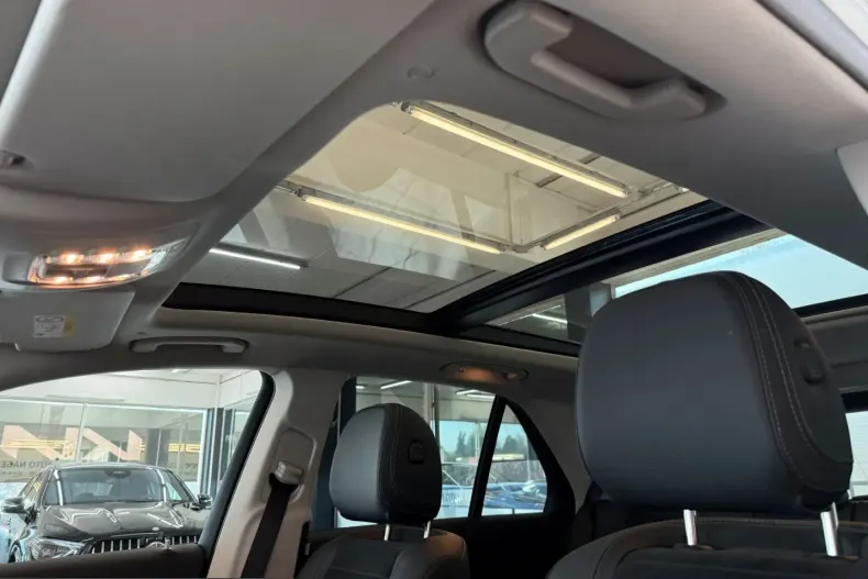 Mercedes-Benz GLE 400 (Clasa GLE) din 2025 cu 12.070 km - oferta MER203304 - foto 15