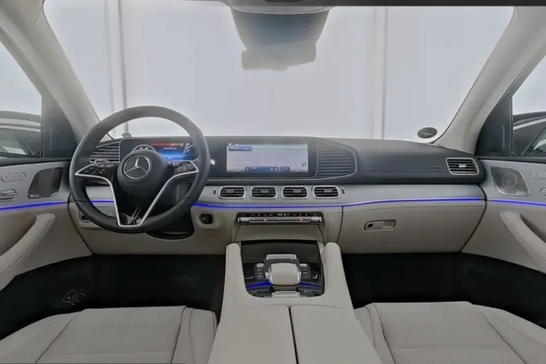 Mercedes-Benz GLE 400 (Clasa GLE) din 2025 cu 10.070 km - oferta MER203308 - foto 5