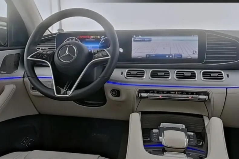 Mercedes-Benz GLE 400 (Clasa GLE) din 2025 cu 10.070 km - oferta MER203308 - foto 6