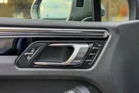 Porsche Macan din 2023 cu 24.000 km - oferta POR203311 - foto 16