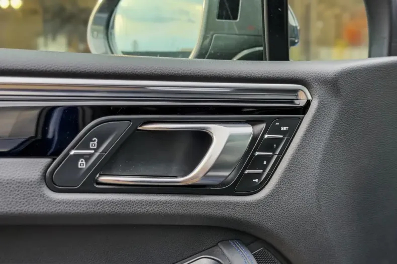 Porsche Macan din 2023 cu 24.000 km - oferta POR203311 - foto 16