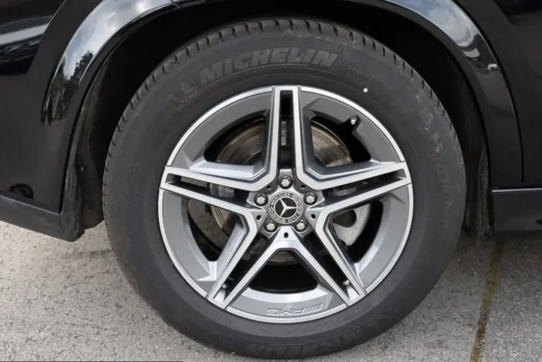 Mercedes-Benz GLE 400 (Clasa GLE) din 2024 cu 33.542 km - oferta MER203312 - foto 5