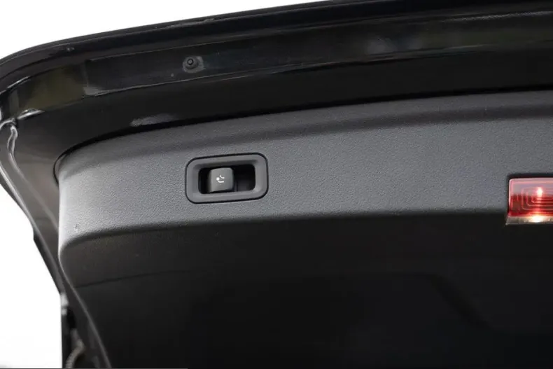 Mercedes-Benz GLE 400 (Clasa GLE) din 2024 cu 33.542 km - oferta MER203312 - foto 8