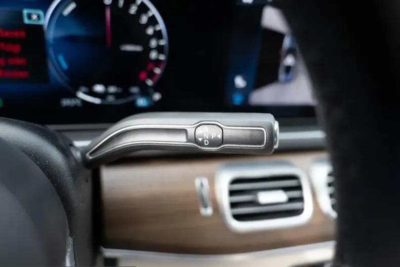 Mercedes-Benz GLE 400 (Clasa GLE) din 2024 cu 33.542 km - oferta MER203312 - foto 19