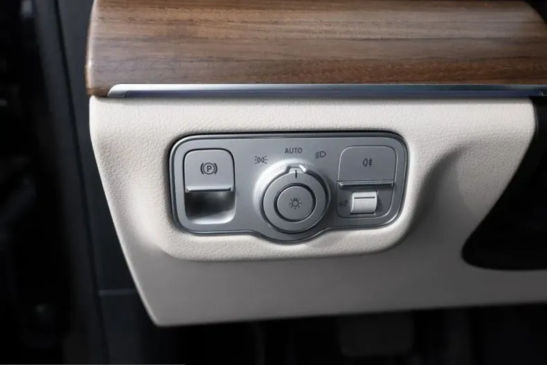 Mercedes-Benz GLE 400 (Clasa GLE) din 2024 cu 33.542 km - oferta MER203312 - foto 20