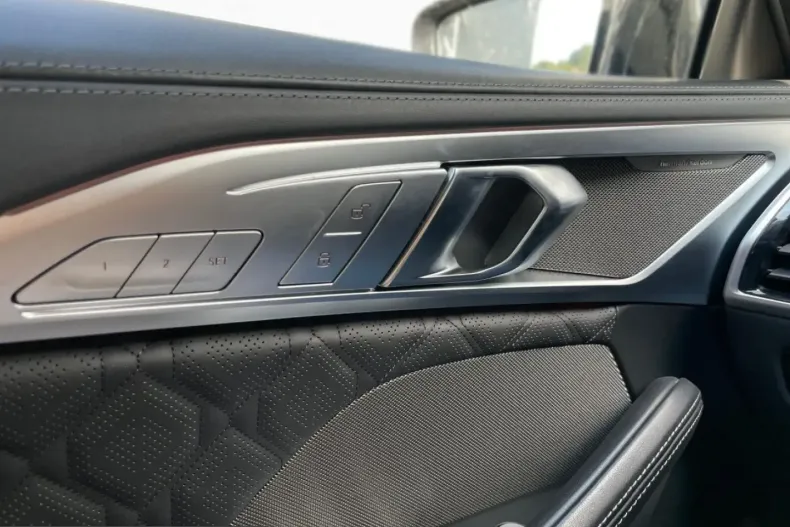 BMW M8 (Seria 8) din 2023 cu 31.282 km - oferta BMW203321 - foto 9