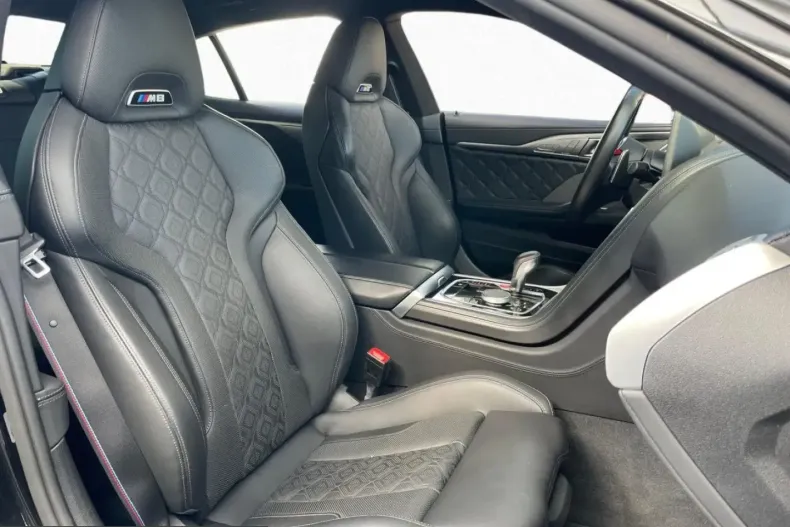 BMW M8 (Seria 8) din 2023 cu 31.282 km - oferta BMW203321 - foto 12