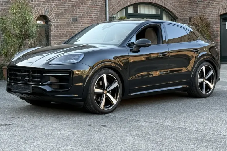 Porsche Cayenne din 2025 cu 11.000 km - oferta POR203323 - foto 4