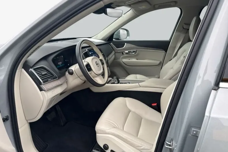 Volvo XC90 din 2023 cu 26.974 km - oferta VOL203325 - foto 9