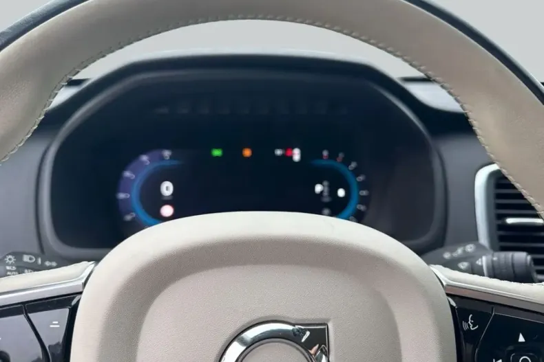 Volvo XC90 din 2023 cu 26.974 km - oferta VOL203325 - foto 13